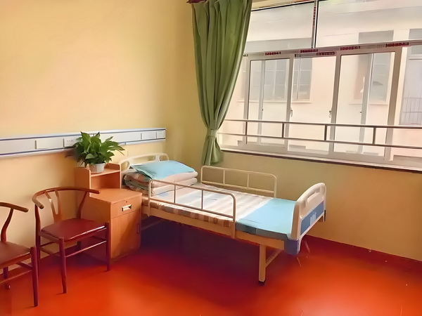 深圳本科生可落户_要出道了吗？！霍汶希女儿hanni杂志封面首秀 不少讲真评论网友纷纷